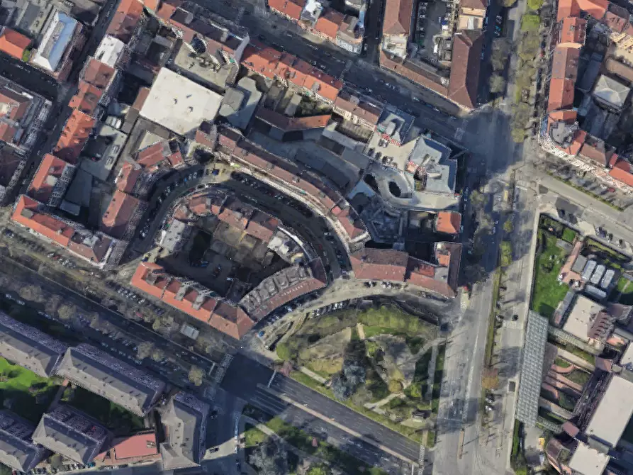 Immagine 5 di Garage in vendita  in Piazza Adriano a Torino