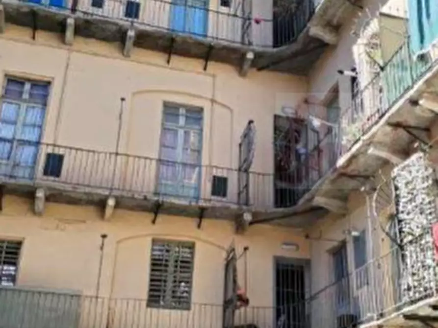 Immagine 1 di Appartamento in vendita  in Corso Giulio Cesare a Torino