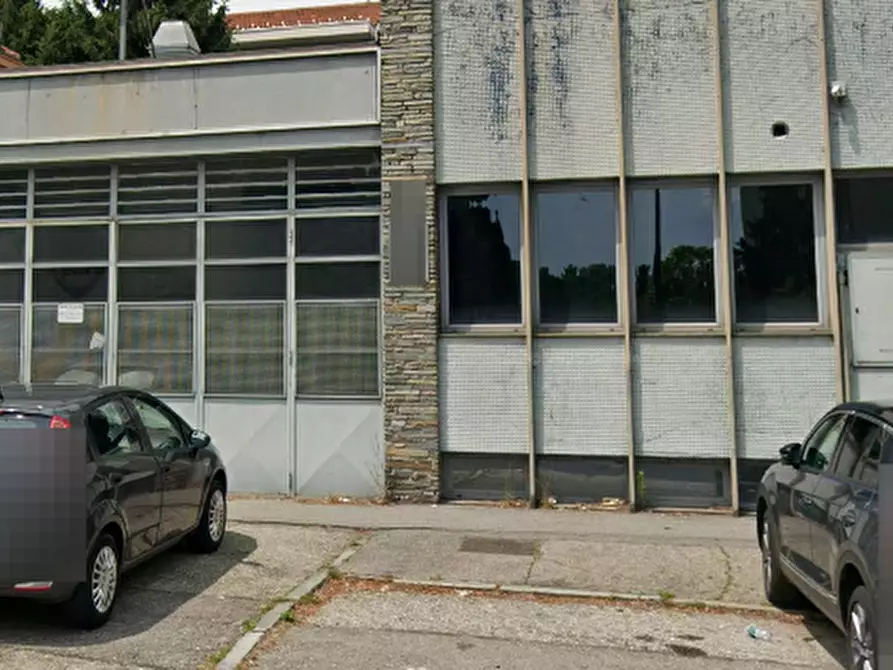 Immagine 2 di Capannone industriale in vendita  in Corso Vercelli a Torino