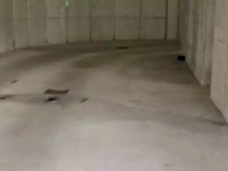 Immagine 6 di Garage in vendita  in Via Alpi Carniche  a Rivoli
