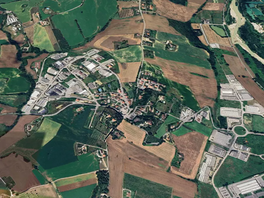 Immagine 15 di Garage in vendita  in Via Alpi a Montegranaro