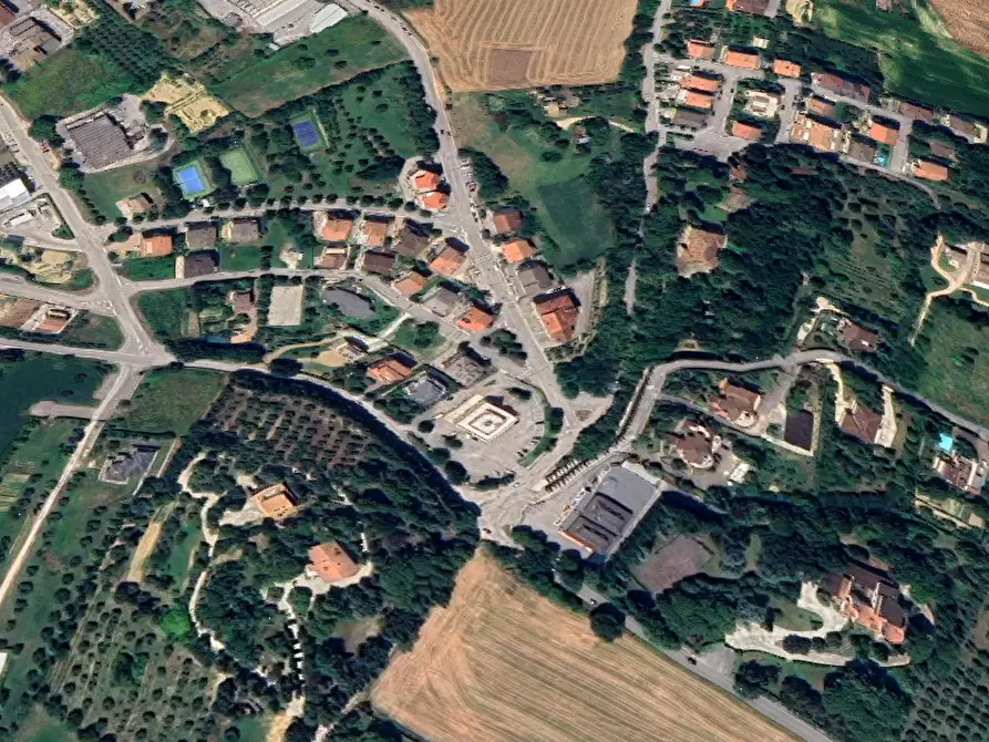 Immagine 11 di Negozio in vendita  in Via Alpi a Montegranaro