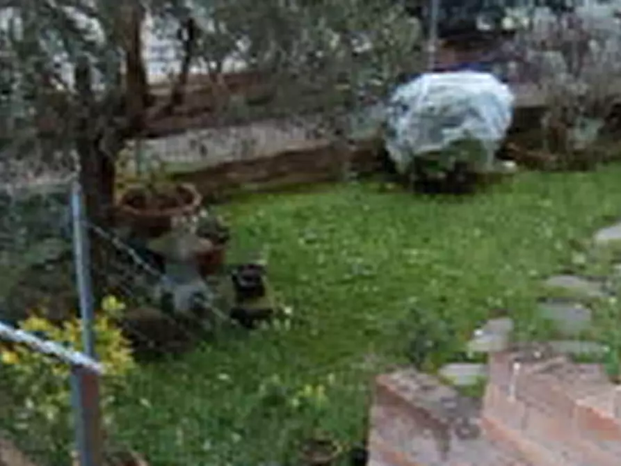 Immagine 11 di Porzione di casa in vendita  in Via Valli Valsanzibio  a Galzignano Terme