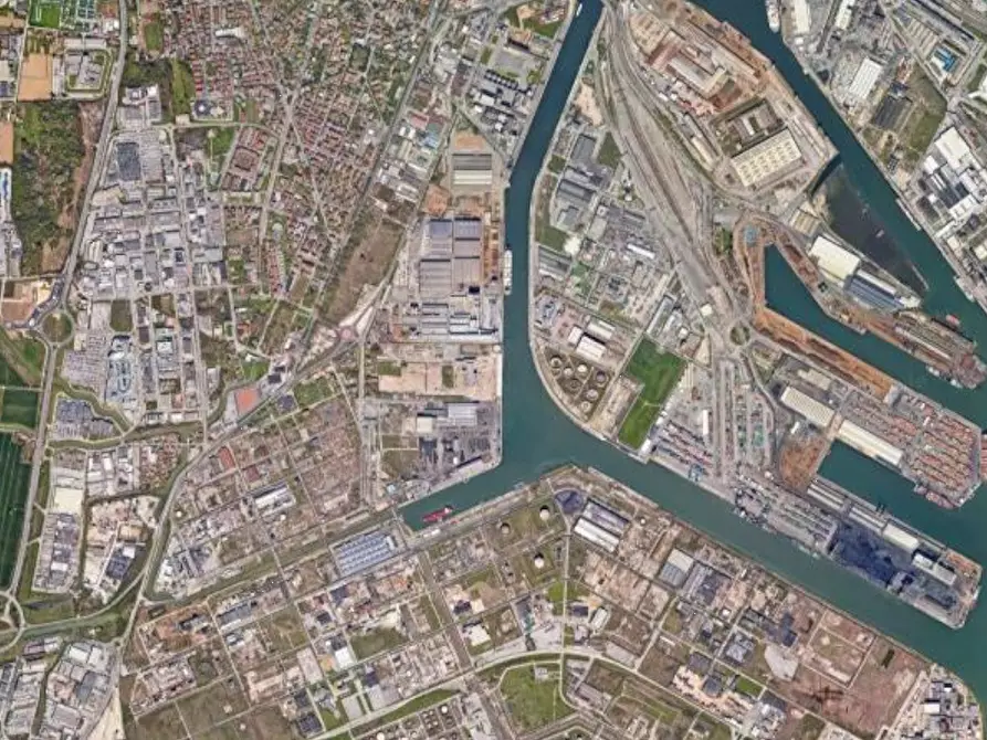 Immagine 4 di Terreno edificabile in vendita  in Via dell'Elettricità a Venezia