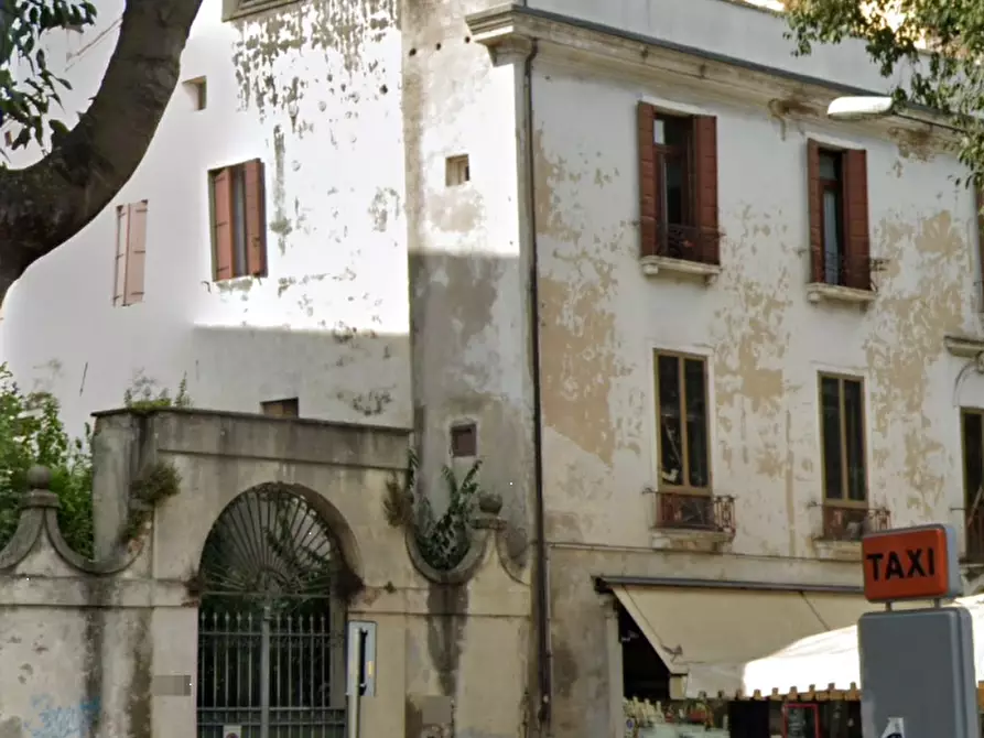 Immagine 3 di Appartamento in vendita  in Viale Mazzini  a Padova