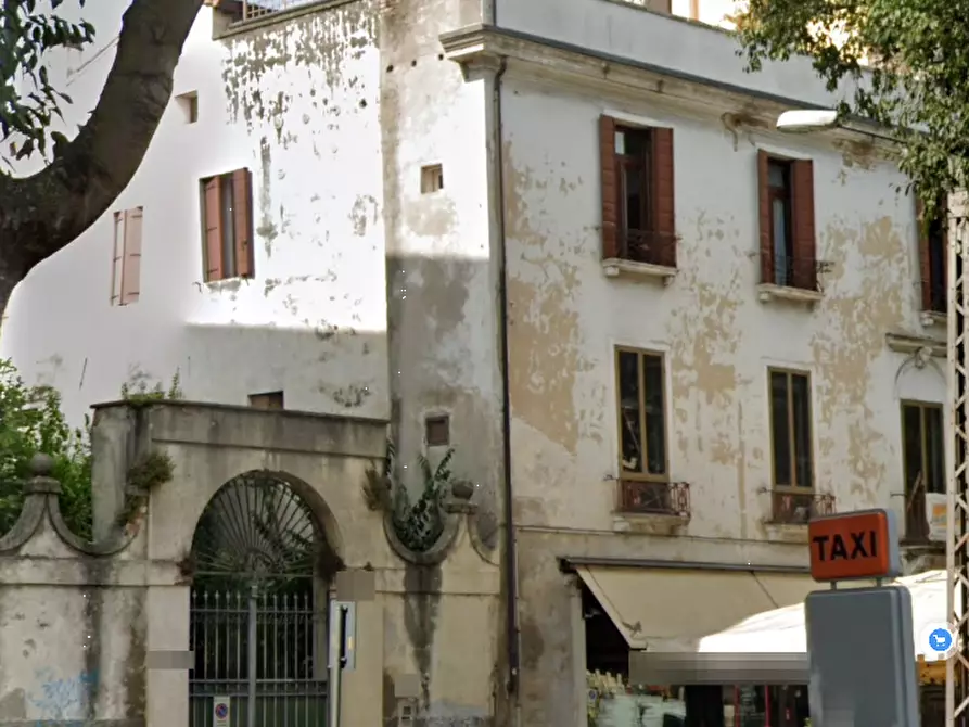 Immagine 4 di Appartamento in vendita  in Viale Mazzini  a Padova