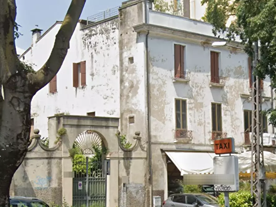 Immagine 5 di Appartamento in vendita  in Viale Mazzini  a Padova