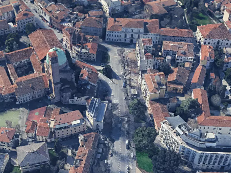 Immagine 16 di Appartamento in vendita  in Viale Mazzini  a Padova