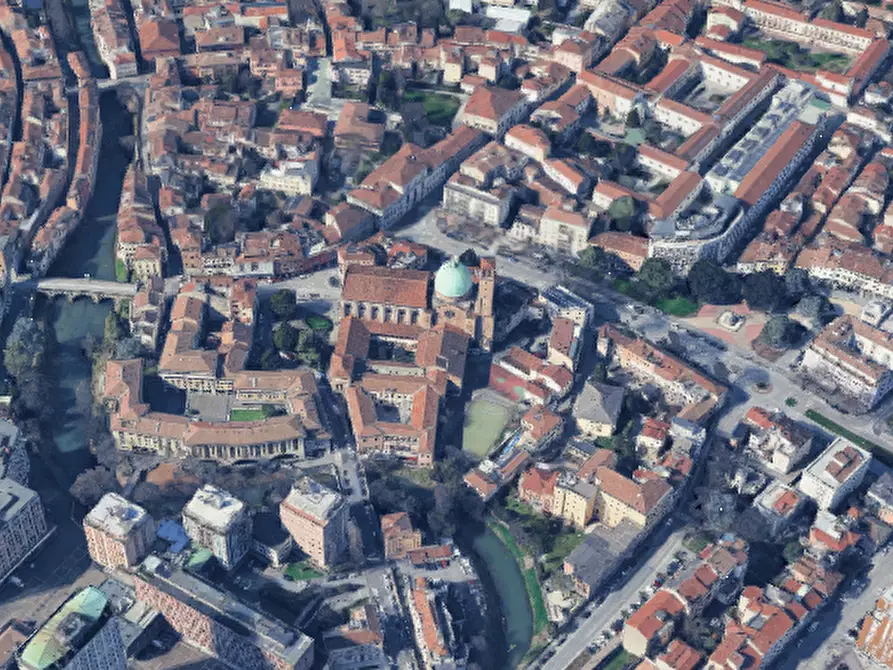 Immagine 18 di Appartamento in vendita  in Viale Mazzini  a Padova