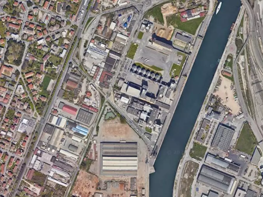 Immagine 5 di Terreno edificabile in vendita  in Via dell'Elettricità a Venezia