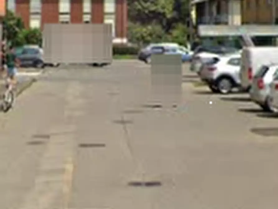 Immagine 3 di Garage in vendita  in Via Mottaziana  a Borgonovo Val Tidone