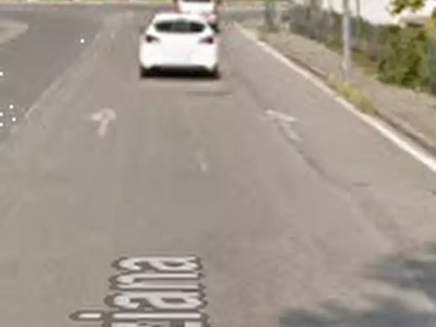 Immagine 4 di Garage in vendita  in Via Mottaziana  a Borgonovo Val Tidone