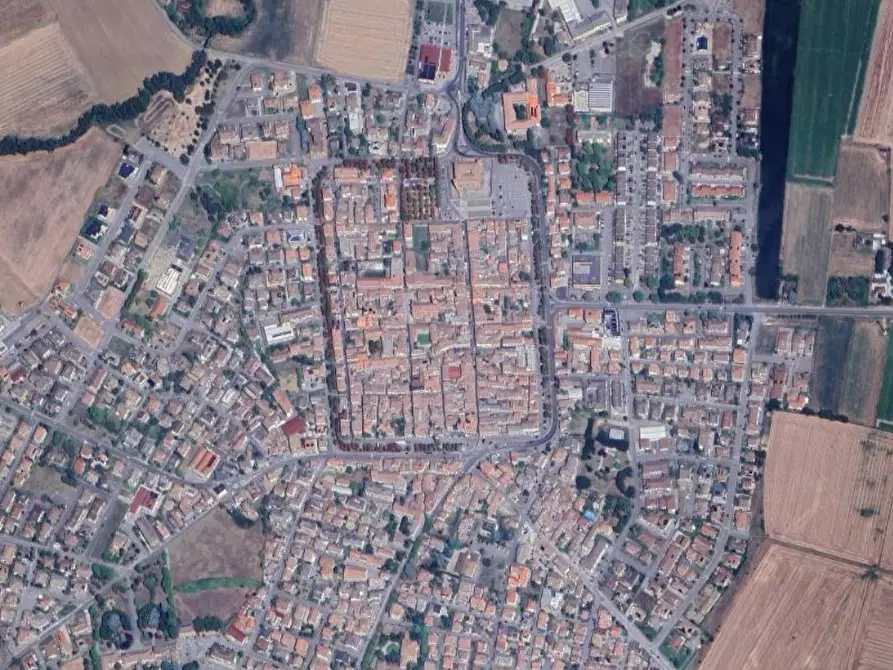 Immagine 7 di Garage in vendita  in Via Mottaziana  a Borgonovo Val Tidone