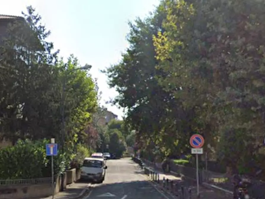 Immagine 2 di Negozio in vendita  in Via Redipuglia a Ravenna