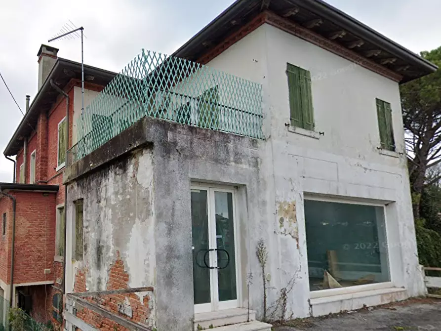 Immagine 3 di Stabile in vendita  in Via Guglielmo Marconi a Mogliano Veneto