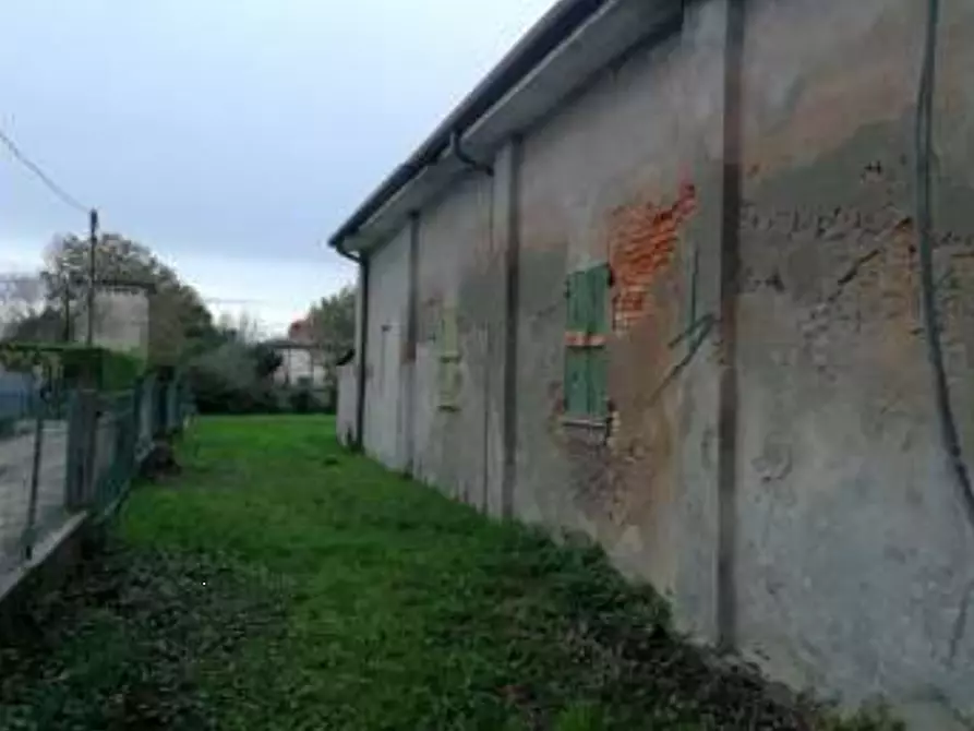 Immagine 7 di Stabile in vendita  in Via Guglielmo Marconi a Mogliano Veneto