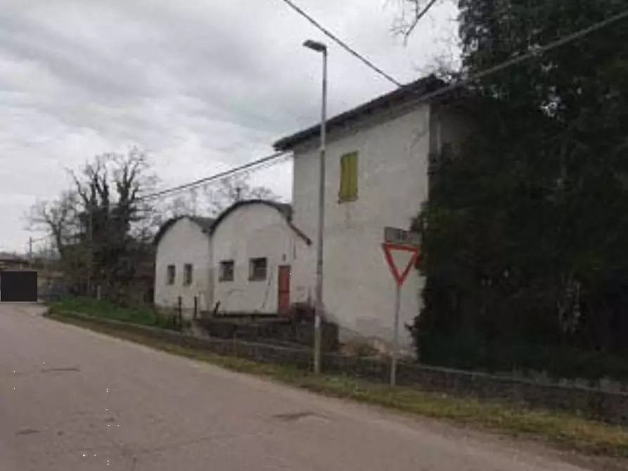 Immagine 1 di Laboratorio in vendita  in Via Solagna a Trevignano