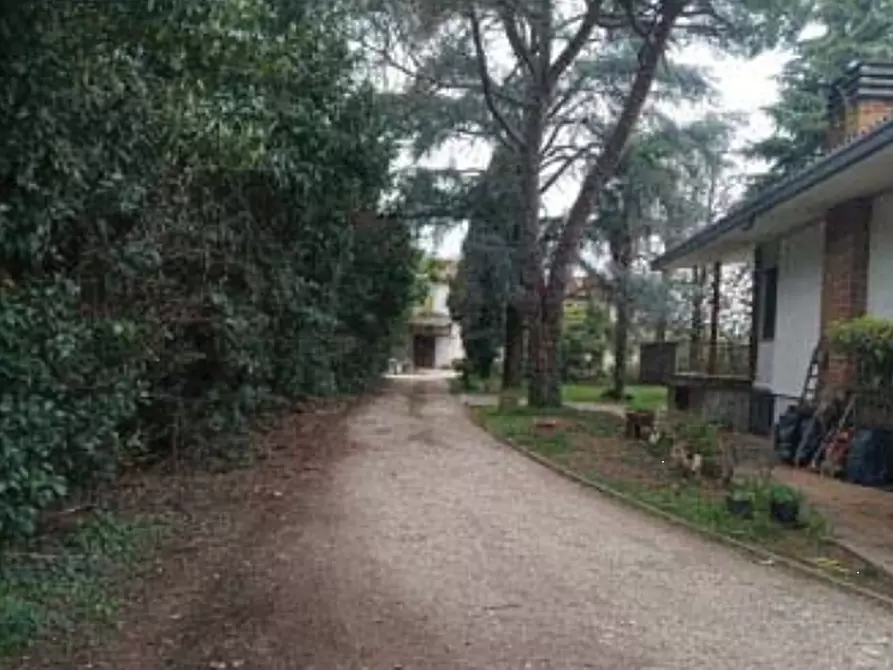Immagine 4 di Villa in vendita  in Via Solagna a Trevignano