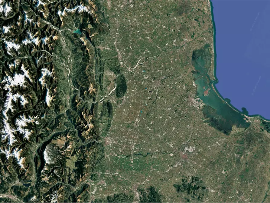 Immagine 24 di Villa in vendita  in Via Solagna a Trevignano