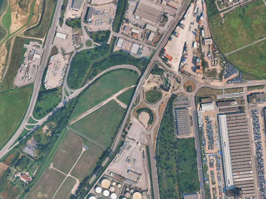 Immagine 3 di Capannone industriale in vendita  in Via Malcontenta a Venezia