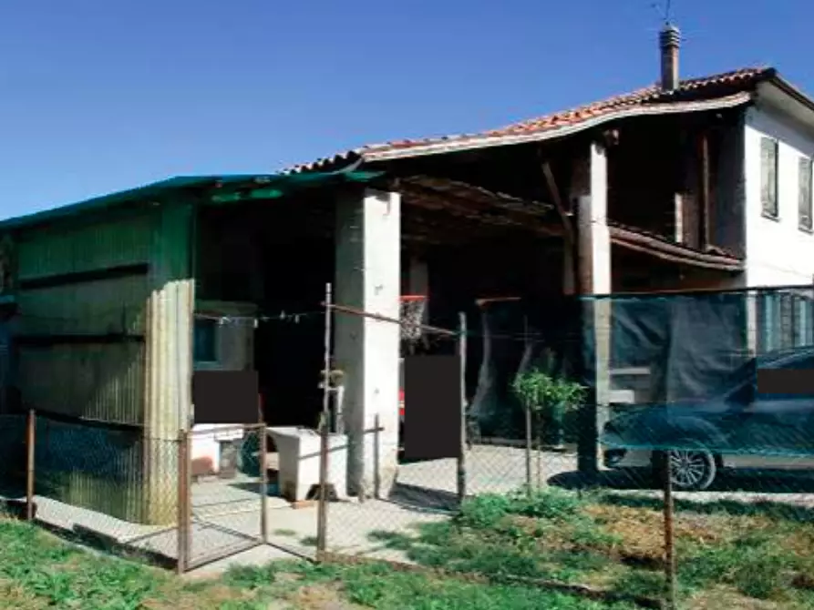 Immagine 1 di Magazzino in vendita  in Via Feltrina a Crocetta Del Montello