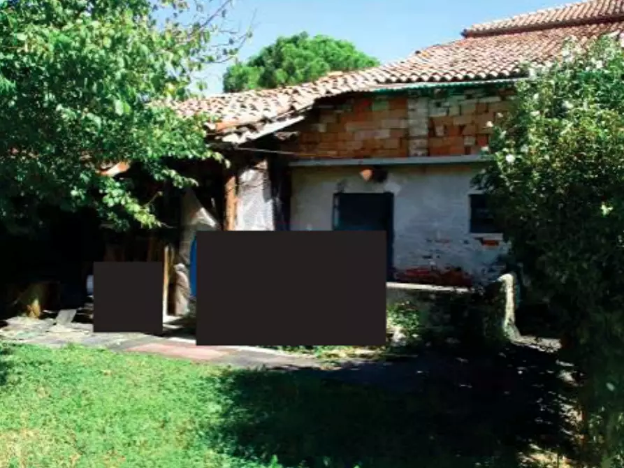 Immagine 4 di Magazzino in vendita  in Via Feltrina a Crocetta Del Montello