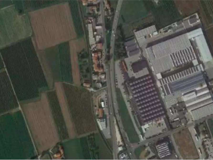 Immagine 11 di Magazzino in vendita  in Via Feltrina a Crocetta Del Montello