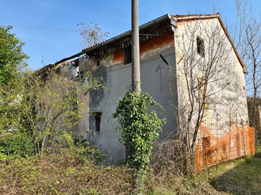 Immagine 2 di Porzione di casa in vendita  in Via Marconi a Pederobba
