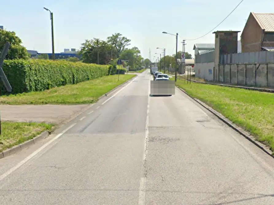 Immagine 6 di Capannone industriale in vendita  in Via dell'Elettricità a Venezia