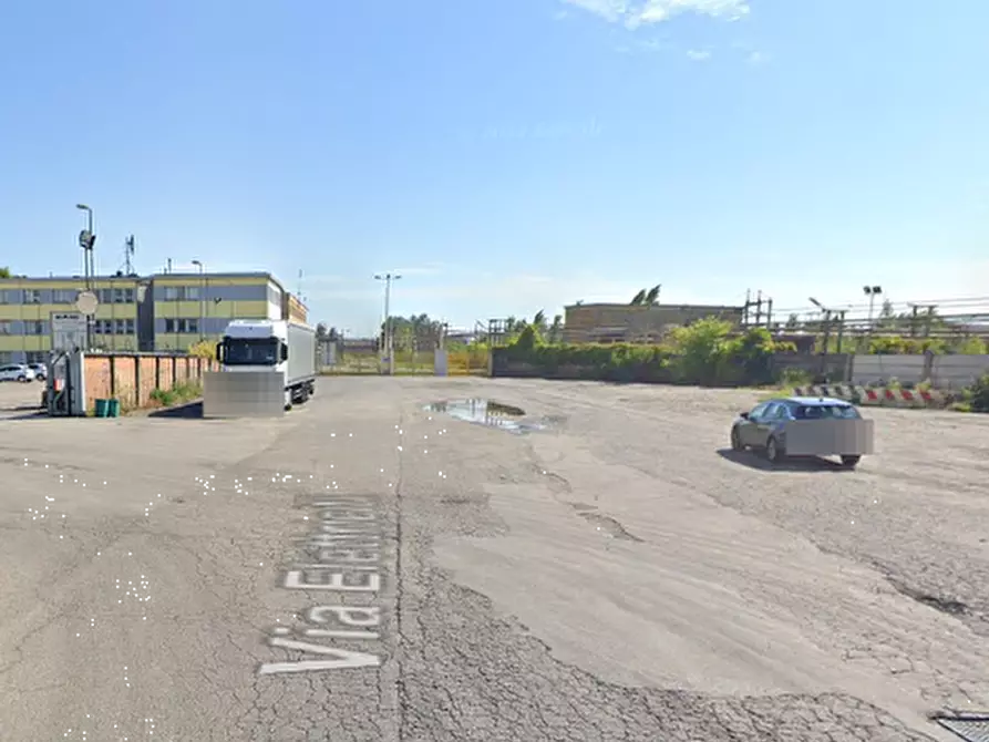 Immagine 5 di Magazzino in vendita  in Via dell’Elettricità a Venezia