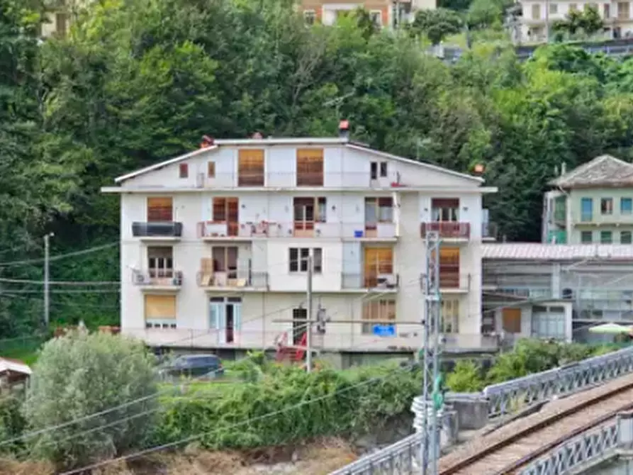 Immagine 2 di Garage in vendita  in Via Sabbione  a Mezzenile