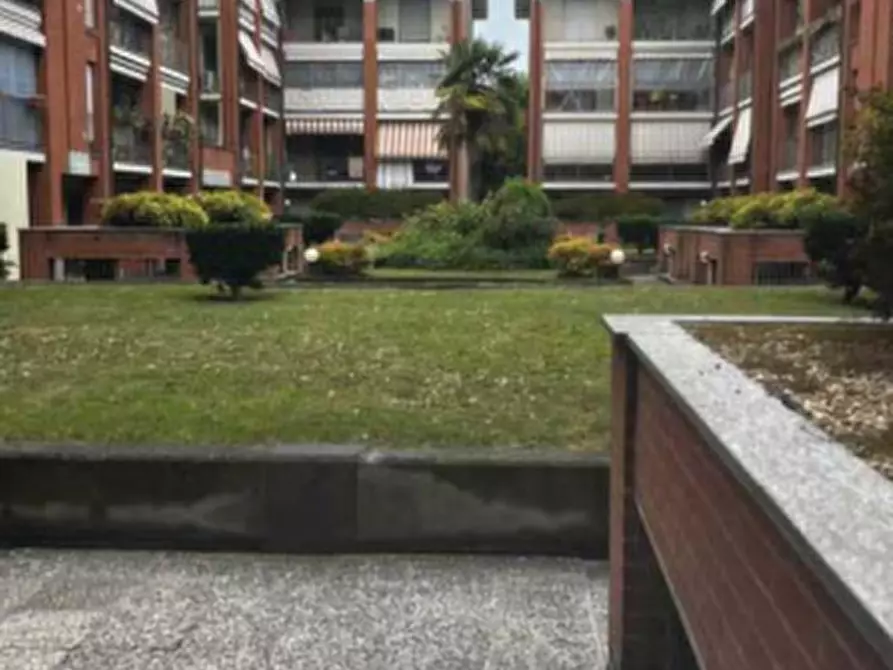 Immagine 17 di Appartamento in vendita  in Viale Martiri della Libertà a Borgaro Torinese