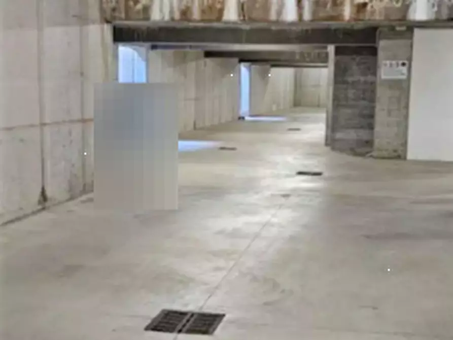 Immagine 4 di Garage in vendita  in Via Alpi Carniche a Rivoli