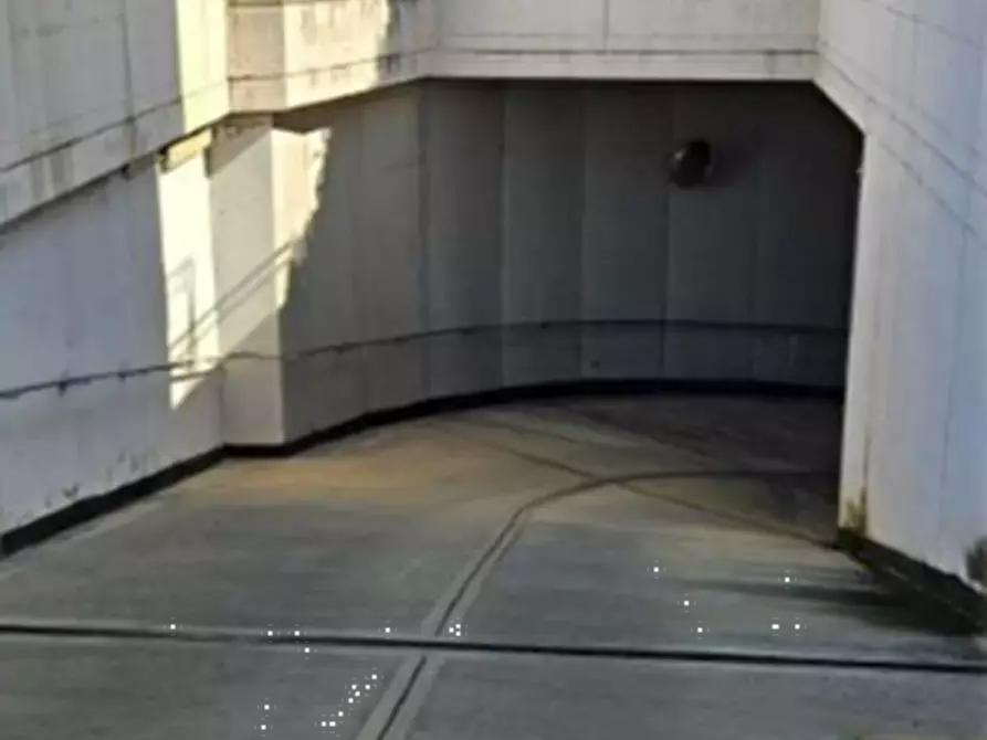 Immagine 1 di Garage in vendita  in Via Alpi Carniche a Rivoli