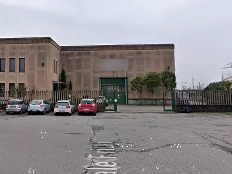 Immagine 9 di Capannone industriale in vendita  in Viale Friuli a Verdello