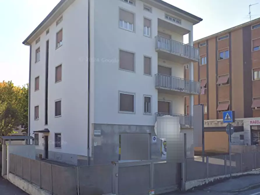 Immagine 13 di Mansarda in vendita  in Via Trento a Curno