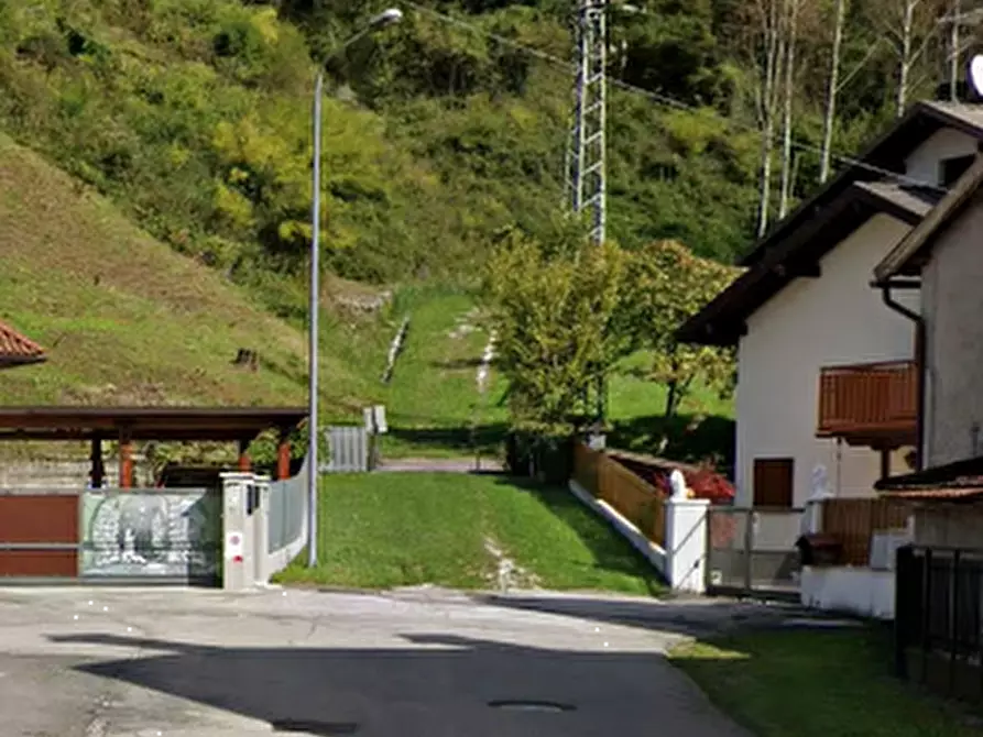Immagine 24 di Porzione di casa in vendita  in  Via della Grotta a Alpago