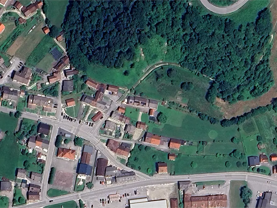 Immagine 25 di Porzione di casa in vendita  in  Via della Grotta a Alpago