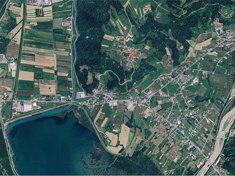 Immagine 27 di Porzione di casa in vendita  in  Via della Grotta a Alpago