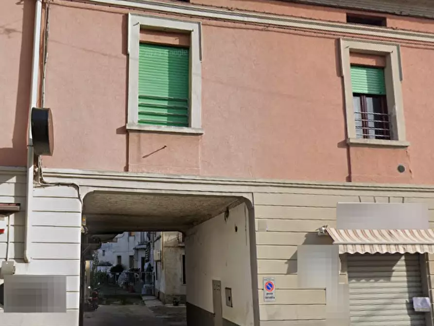 Immagine 5 di Appartamento in vendita  in  Via Roma  a Misano Di Gera D'adda