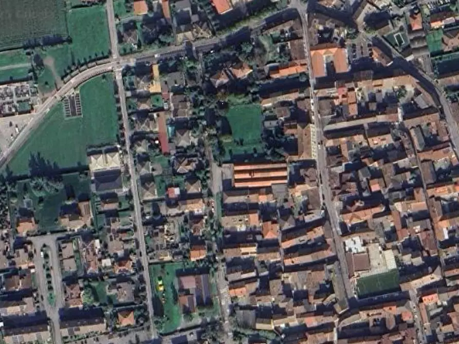 Immagine 23 di Appartamento in vendita  in  Via Roma  a Misano Di Gera D'adda