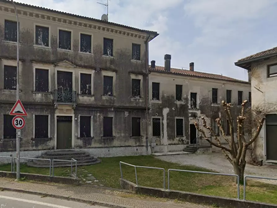 Immagine 25 di Villa in vendita  in Via Vittorio Emanuele a Meduna Di Livenza