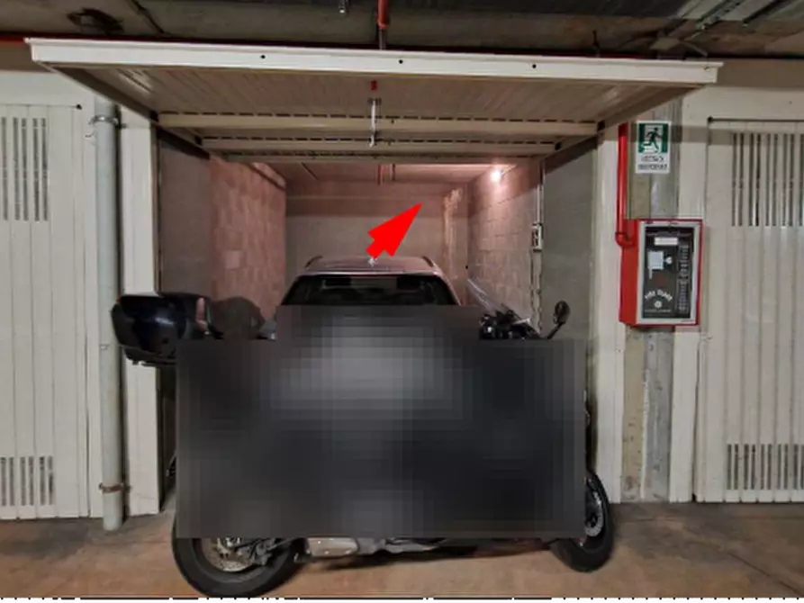 Immagine 2 di Garage in vendita  in Piazza Adriano a Torino