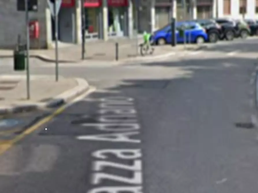 Immagine 5 di Garage in vendita  in Piazza Adriano a Torino