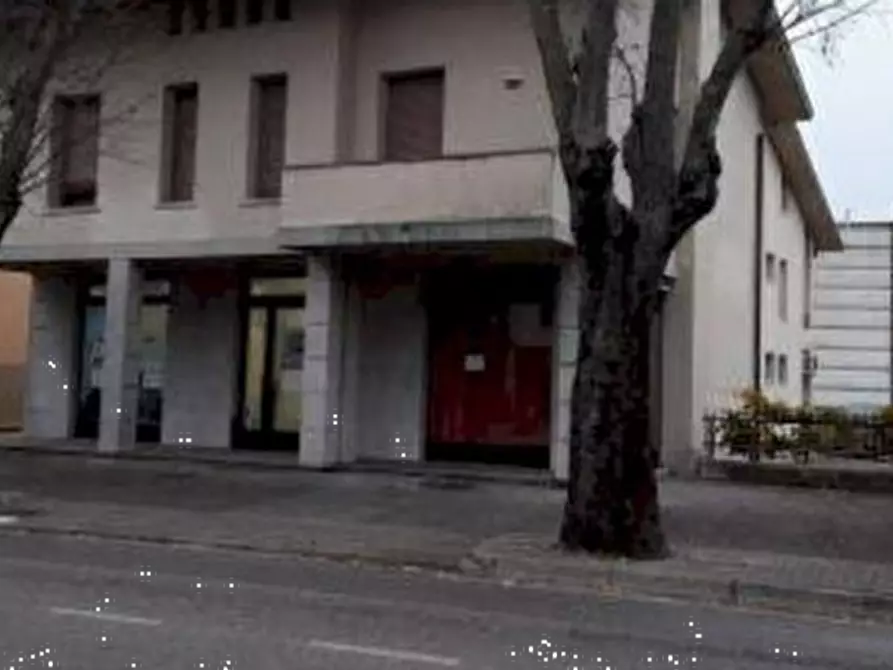 Immagine 2 di Ufficio in vendita  in Via Dante Alighieri  a Gemona Del Friuli