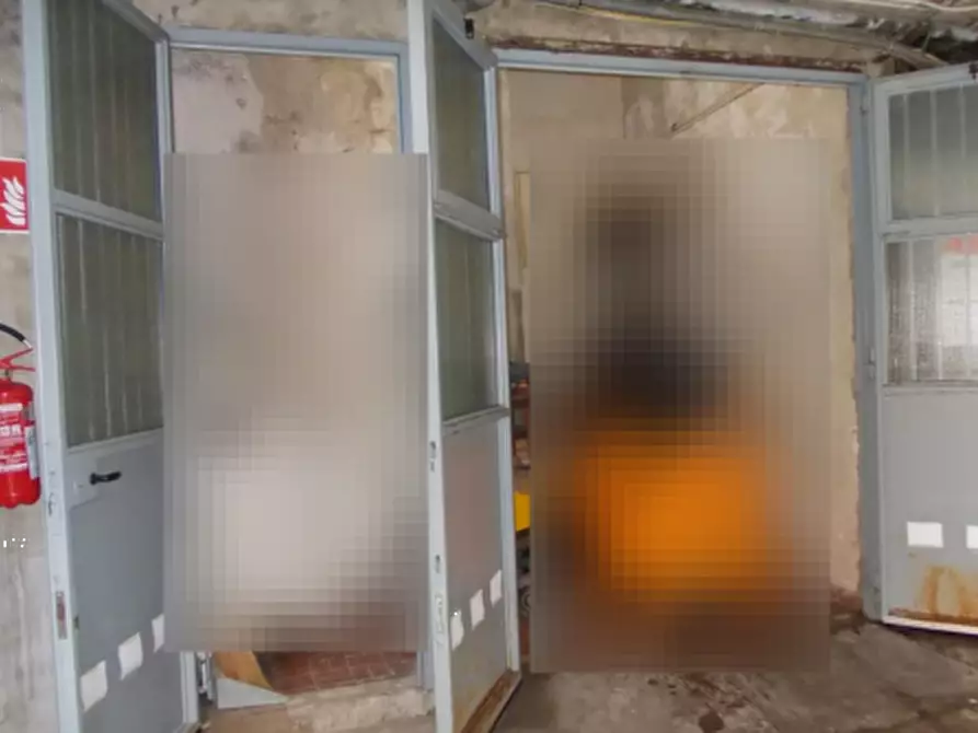 Immagine 1 di Magazzino in vendita  in Via Privata Ebro a Milano