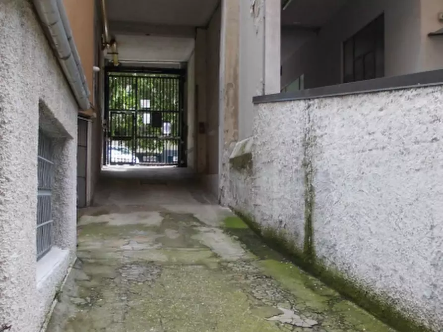 Immagine 7 di Magazzino in vendita  in Via Privata Ebro a Milano