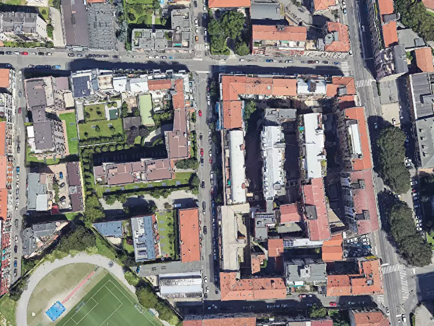 Immagine 12 di Garage in vendita  in Via Privata Ebro a Milano