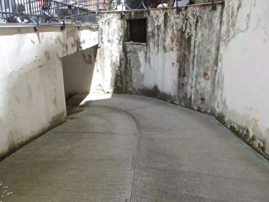 Immagine 7 di Garage in vendita  in V.le Bligny a Milano