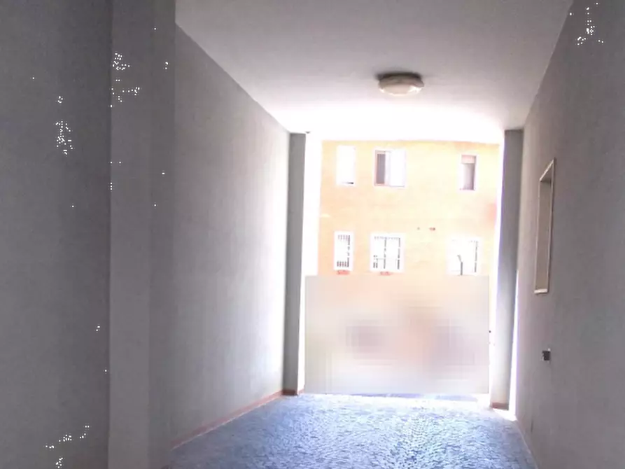 Immagine 9 di Garage in vendita  in V.le Bligny a Milano